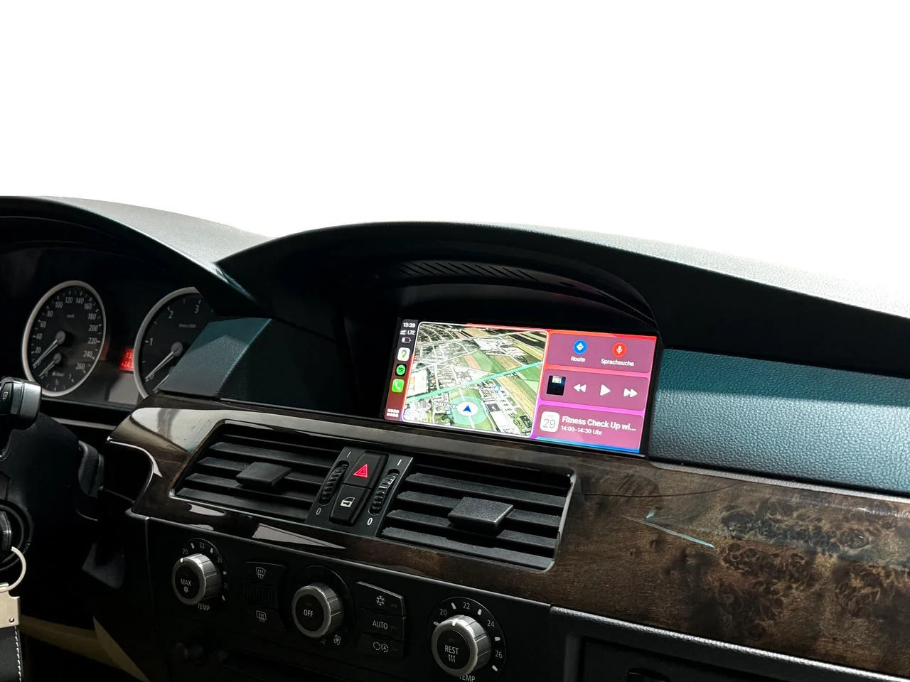 Android Apple CarPlay screen installed in BMW E90/E60 dashboard interior