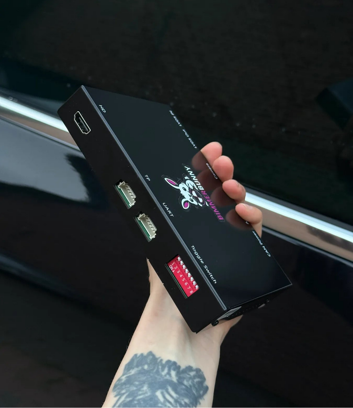 BimmerBunny BMW wireless CarPlay MMI box showing HDMI, UART and toggle switch connections